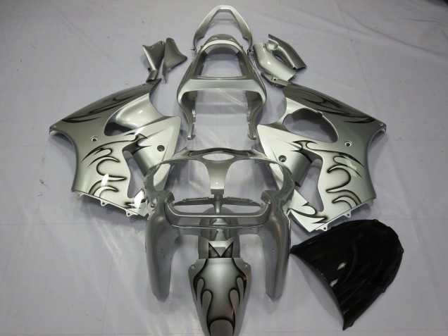 Carénages Moto Kawasaki ZX6R 2000-2002 - Argent Noir Flamme
