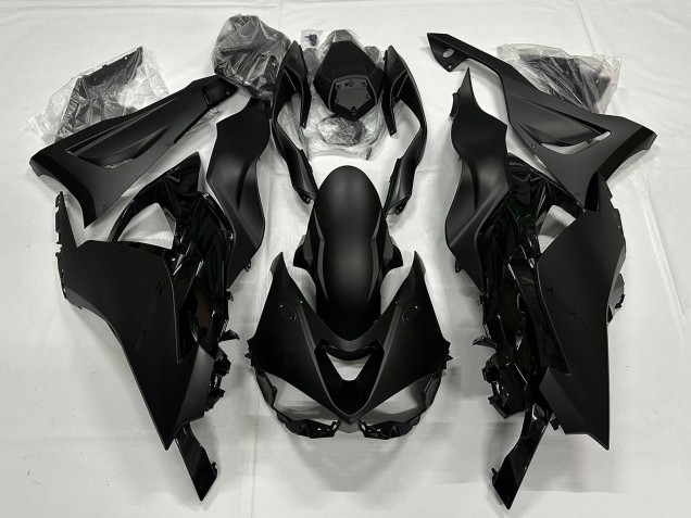 Carénages Moto Kawasaki ZX6R 2023-2025 - Noir Mat