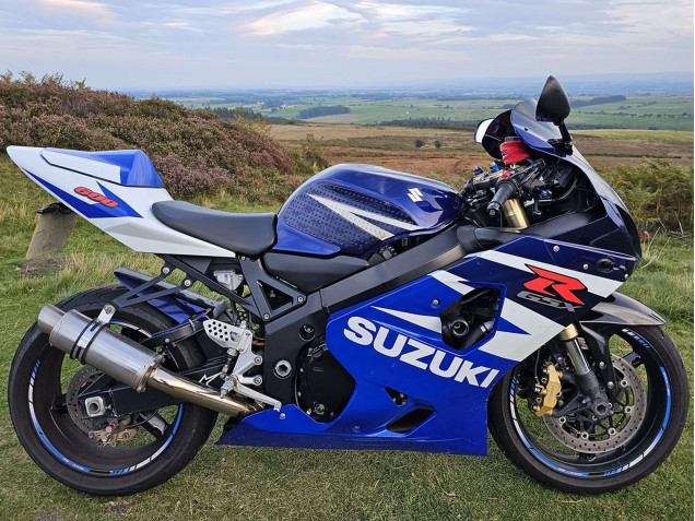 Carénages Moto Suzuki GSXR 600 2004-2005 - Bleu Blanc Rouge